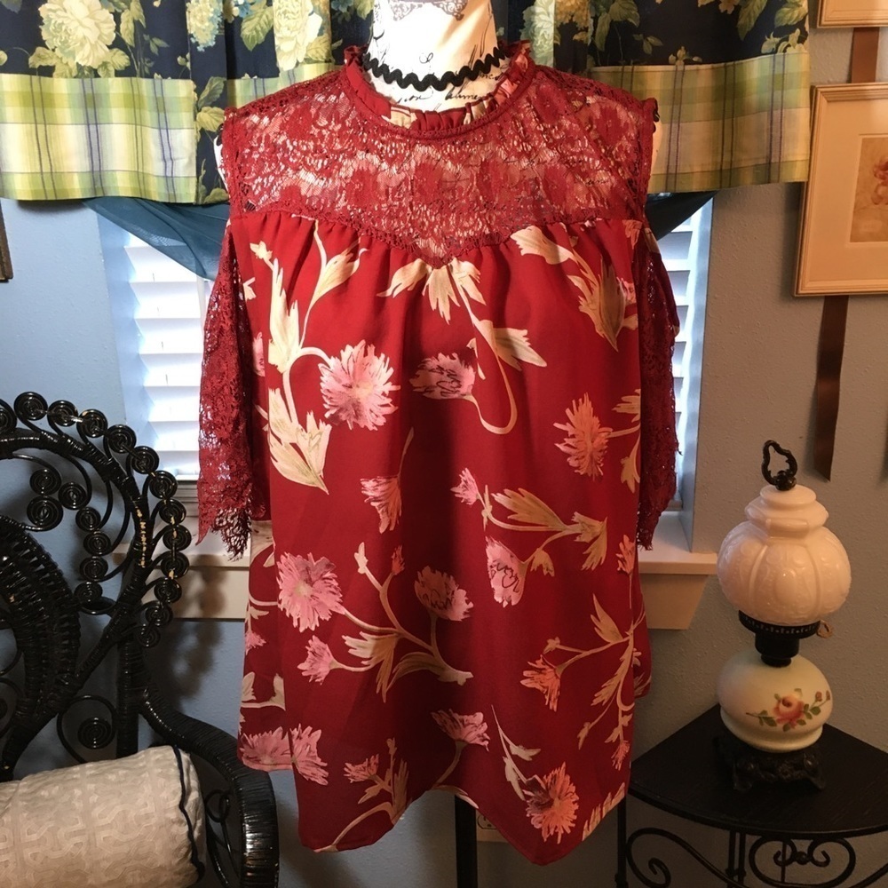 Live 4 Truth open shoulder lace sleeve blouse